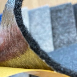 Filtm�tte, selvkl�bende til biler