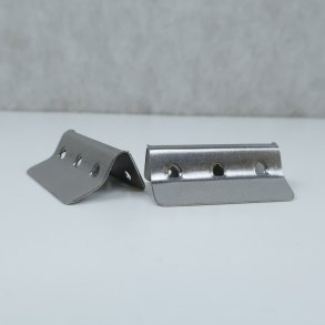 Beslag til montering af gummigjord