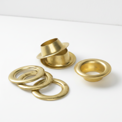 Sejlringe i messing eller forniklet, 8�20 mm