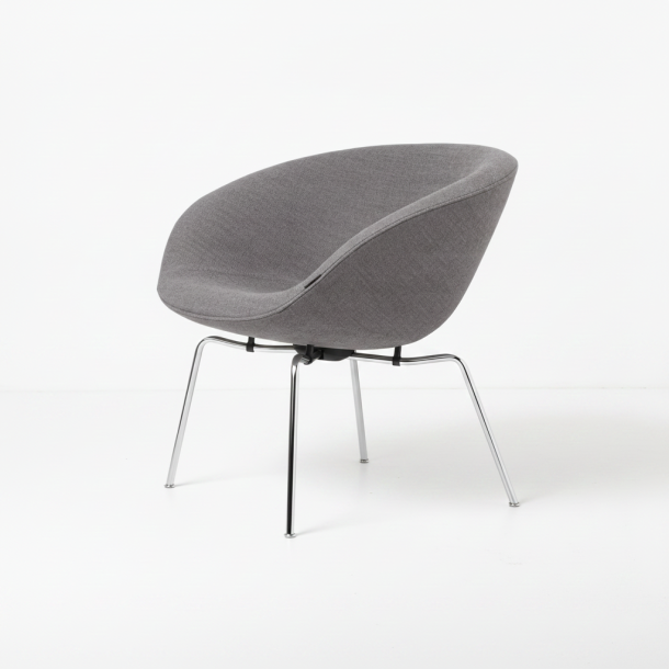 Skum til Gryden Stol 3318 (Arne Jacobsen)